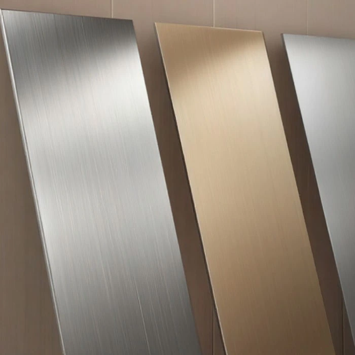 Strukturierte Furnierplatte aus Metall